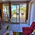 Les Terrasses Levantines Apartment Ile du Levant