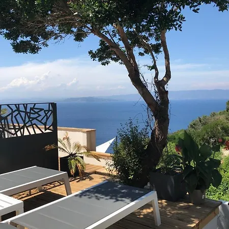 Les Terrasses Levantines Apartment *