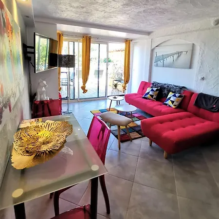 Les Terrasses Levantines Apartment