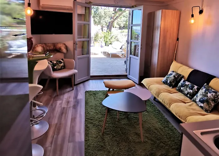 Les Terrasses Levantines شقة
